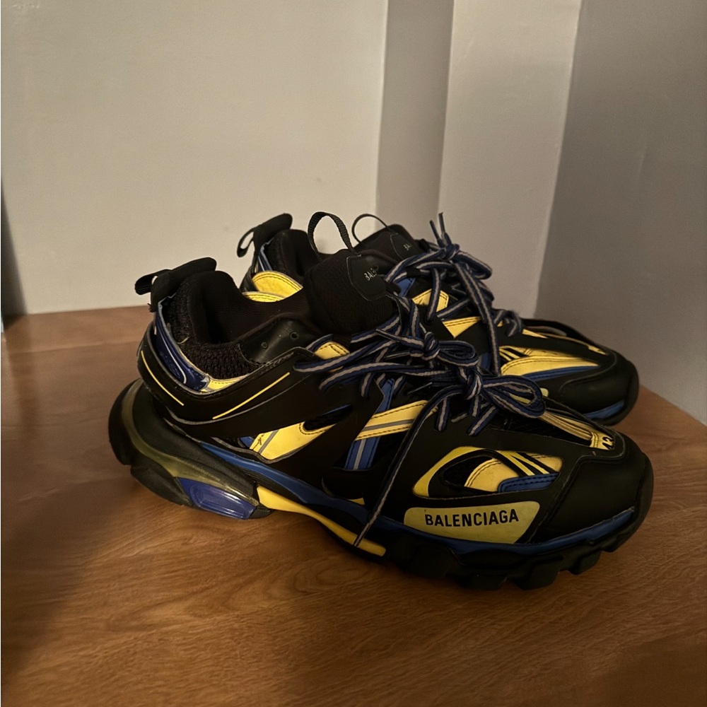 balenciagas size 10 asking 400 or best offer